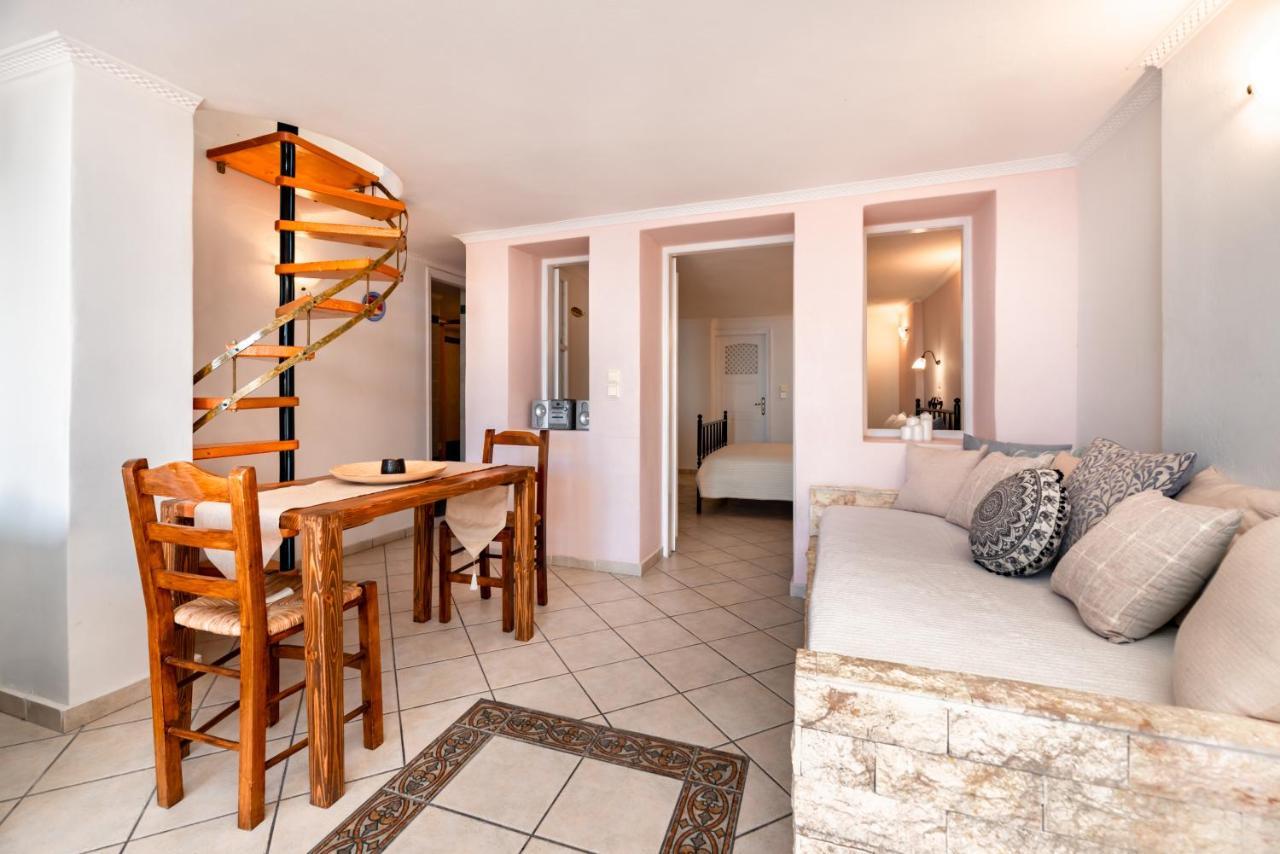 Villa By Hotel Thira Тира Экстерьер фото