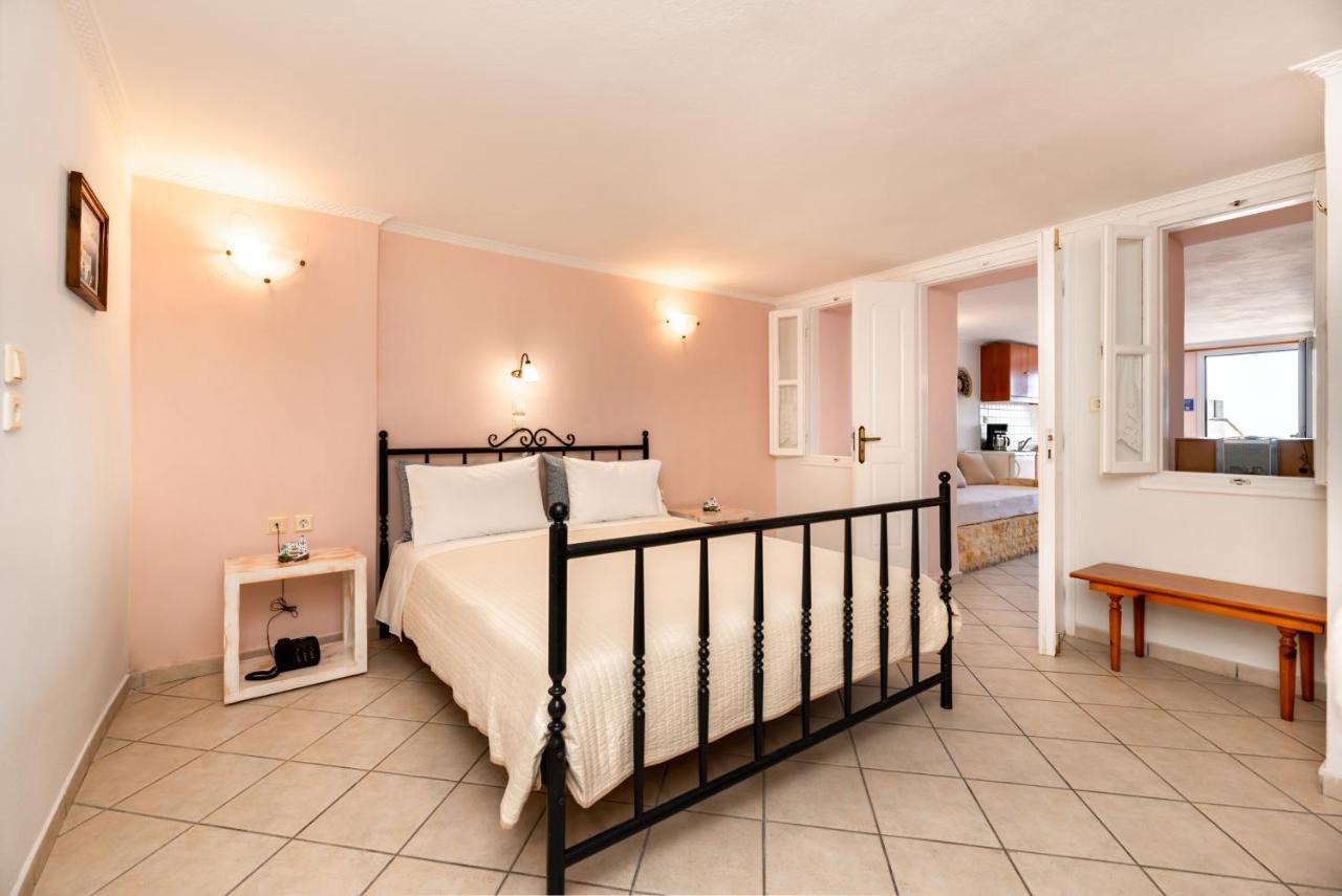 Villa By Hotel Thira Тира Экстерьер фото