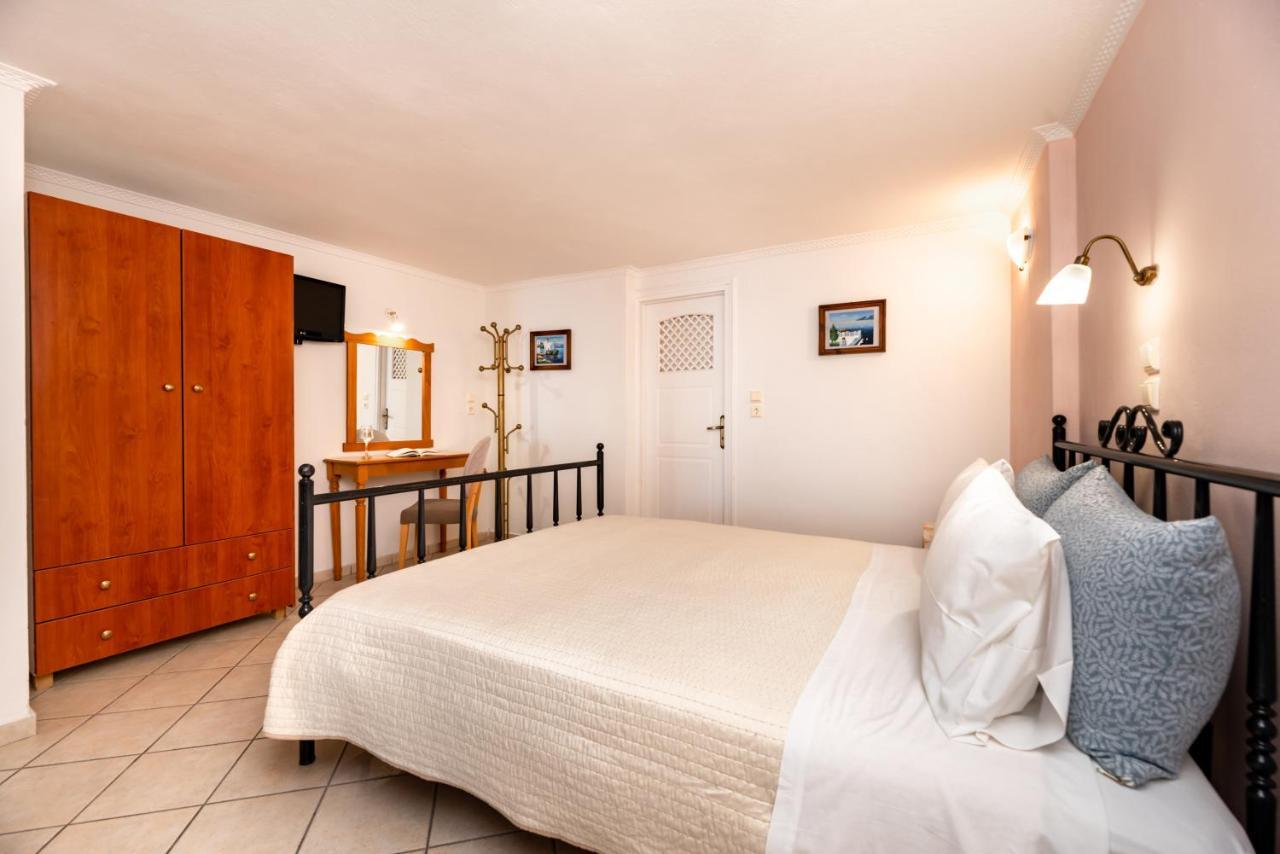 Villa By Hotel Thira Тира Экстерьер фото