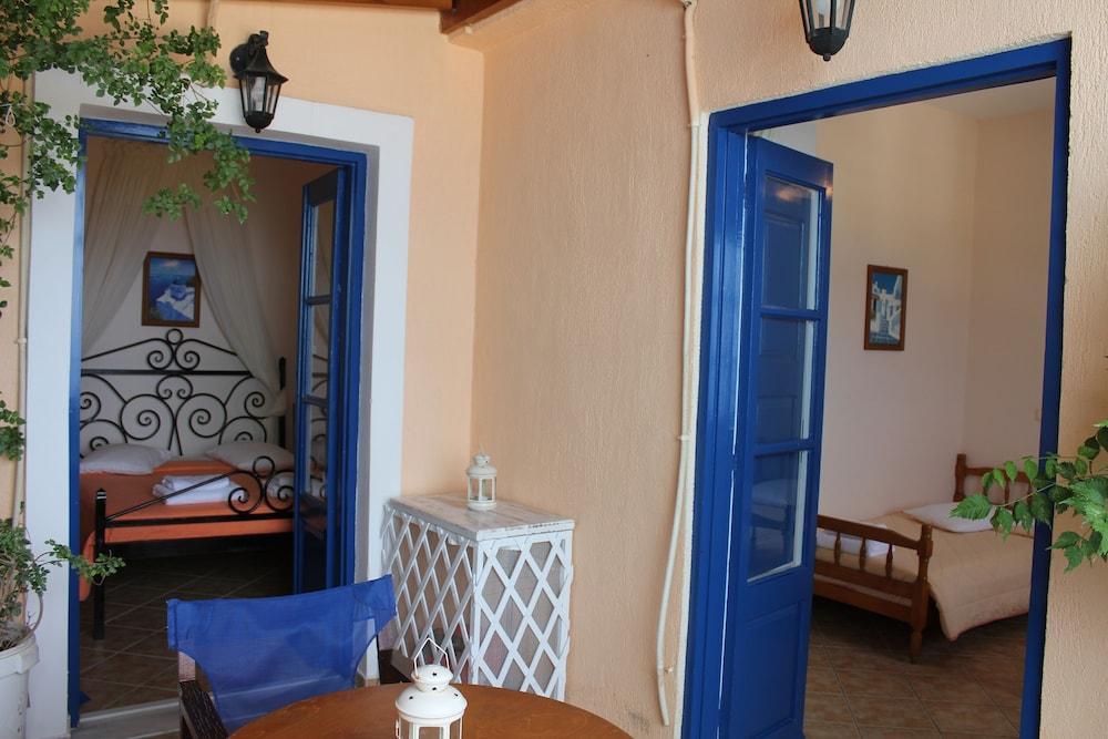 Villa By Hotel Thira Тира Экстерьер фото